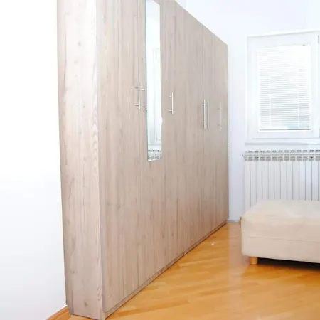 Appartement Apartman Lux Centar